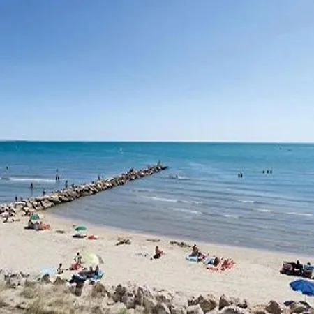 Avec Terrasse, Piscine Et Parking - Port Camargue - Fr-1-731-91 Le Grau-du-Roi