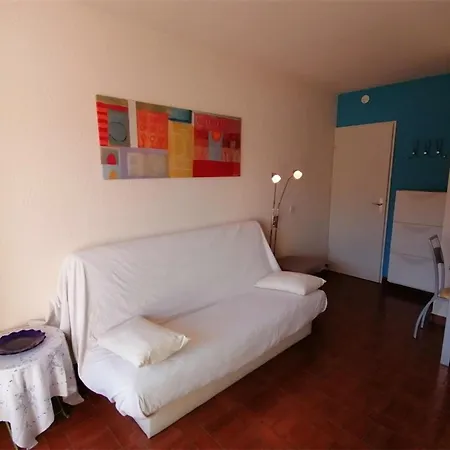 Avec Terrasse, Piscine Et Parking - Port Camargue - Fr-1-731-91
