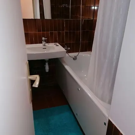 Apartment Avec Terrasse, Piscine Et Parking - Port Camargue - Fr-1-731-91 *